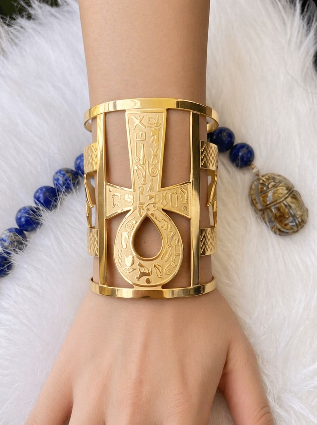Royal Ankh Gold-Plated Brass Jewelry Set - Cuff Bracelet, Ring & Earrings - Image 5
